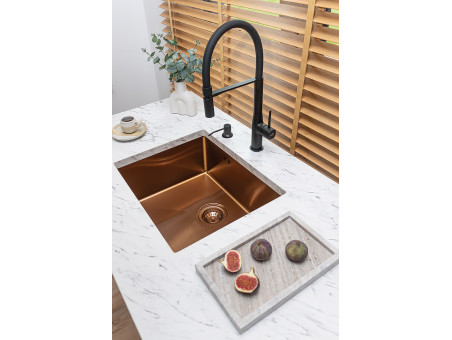 Küchenarmatur in Schwarz POLLA  Wasserhahn Küchenmischer mit Magnetgriff